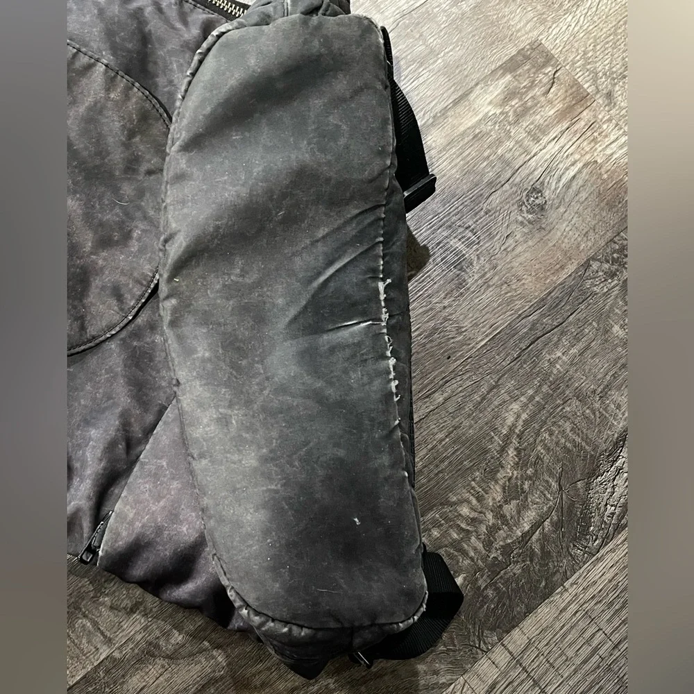 LULULEMON Stylish Black Backpack